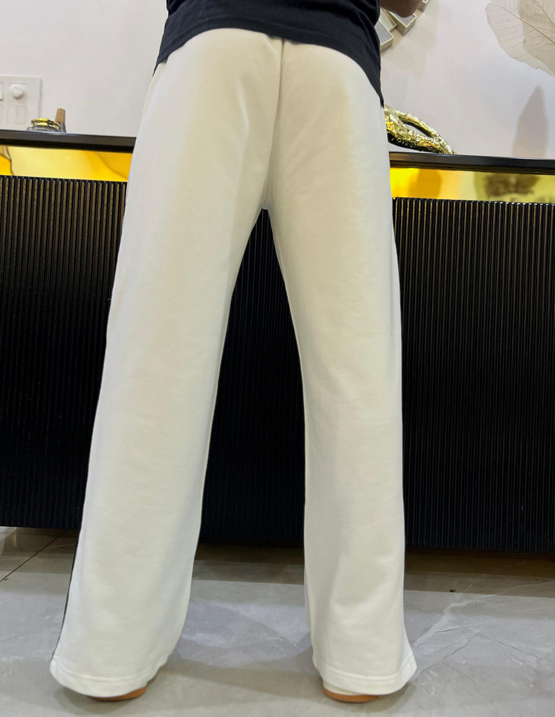 Men Extra Wide Leg Jogger with Contrast Stripe and Slit